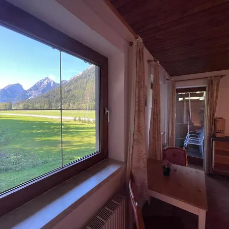 Garni Baerenwirt Alojamento de Acomodação e Pequeno-almoço 3*