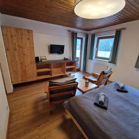 Bed & Breakfast Garni Bärenwirt