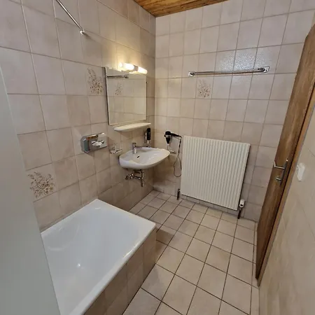 Nocleg ze śniadaniem Garni Baerenwirt 3*