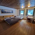 Frühstückspension Garni Bärenwirt 3*