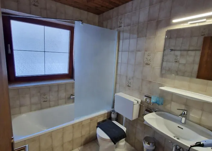 Garni Baerenwirt 3* ロイタシュ